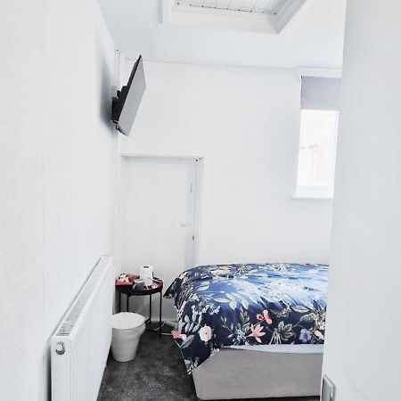 Single Room In Modern House Near Nottingham Exteriör bild