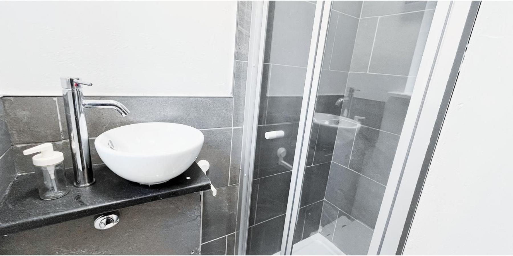 Single Room In Modern House Near Nottingham Exteriör bild