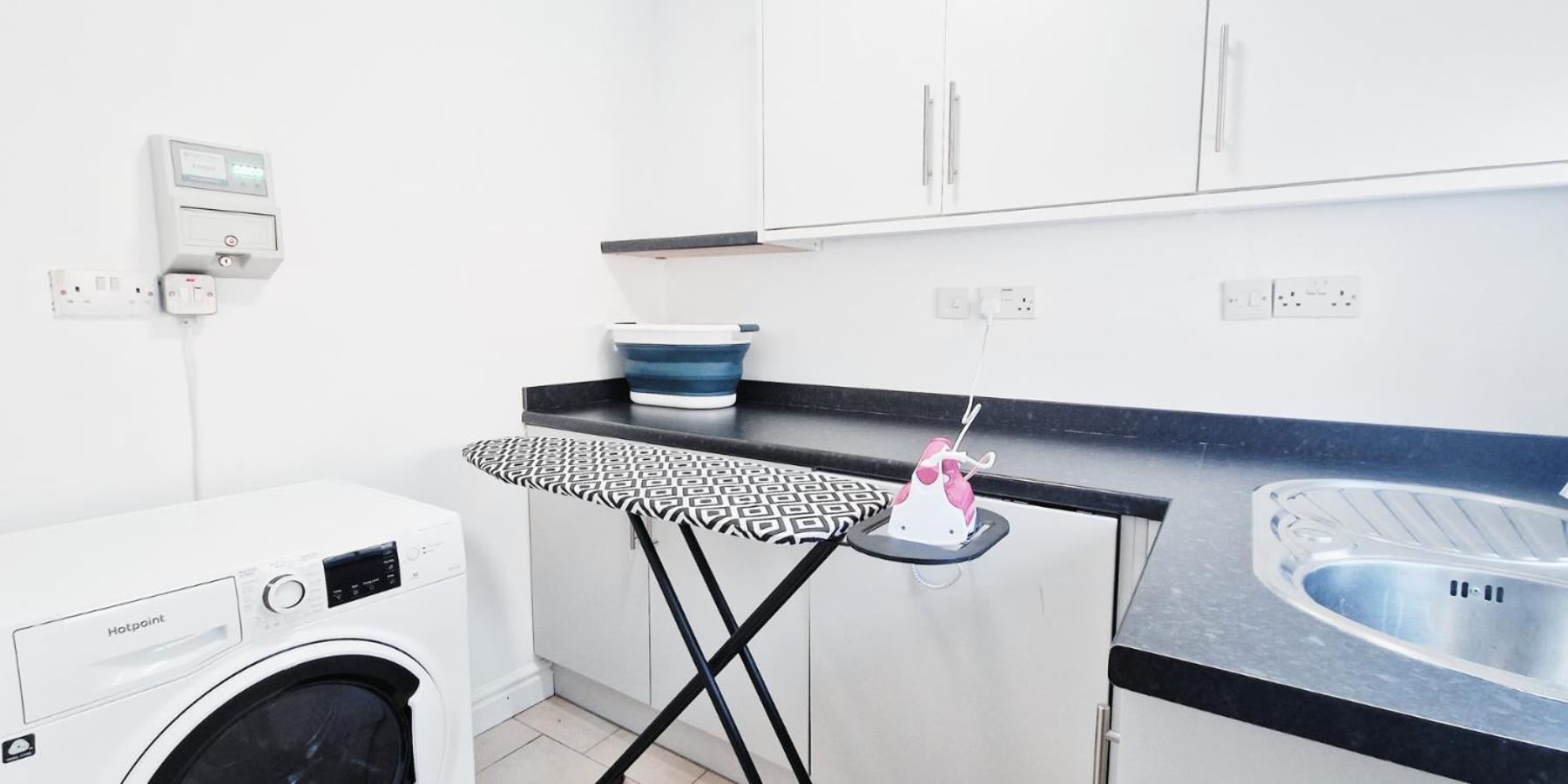 Single Room In Modern House Near Nottingham Exteriör bild